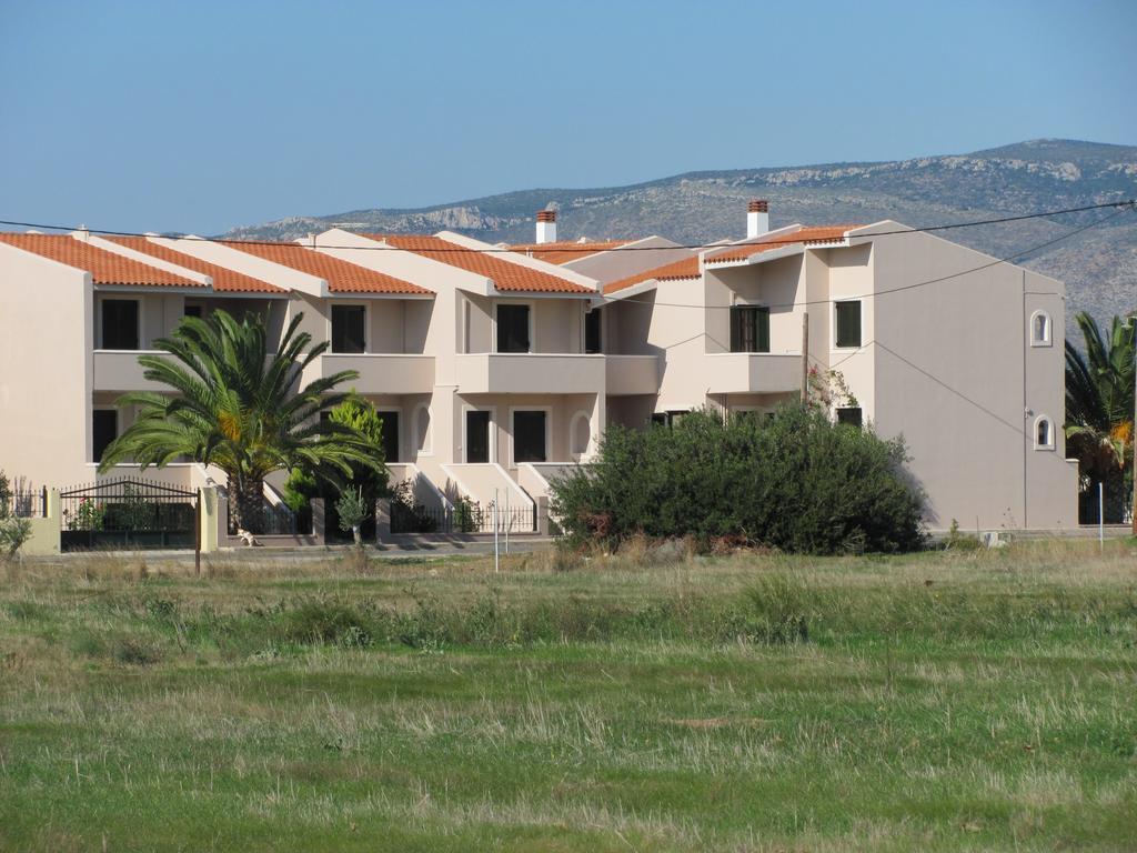Lakonia Bay Apartments Архангелос Екстериор снимка