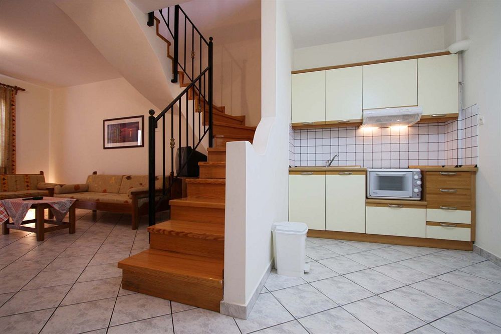 Lakonia Bay Apartments Архангелос Екстериор снимка
