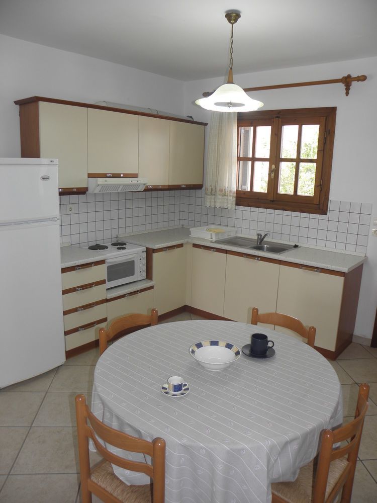 Lakonia Bay Apartments Архангелос Екстериор снимка